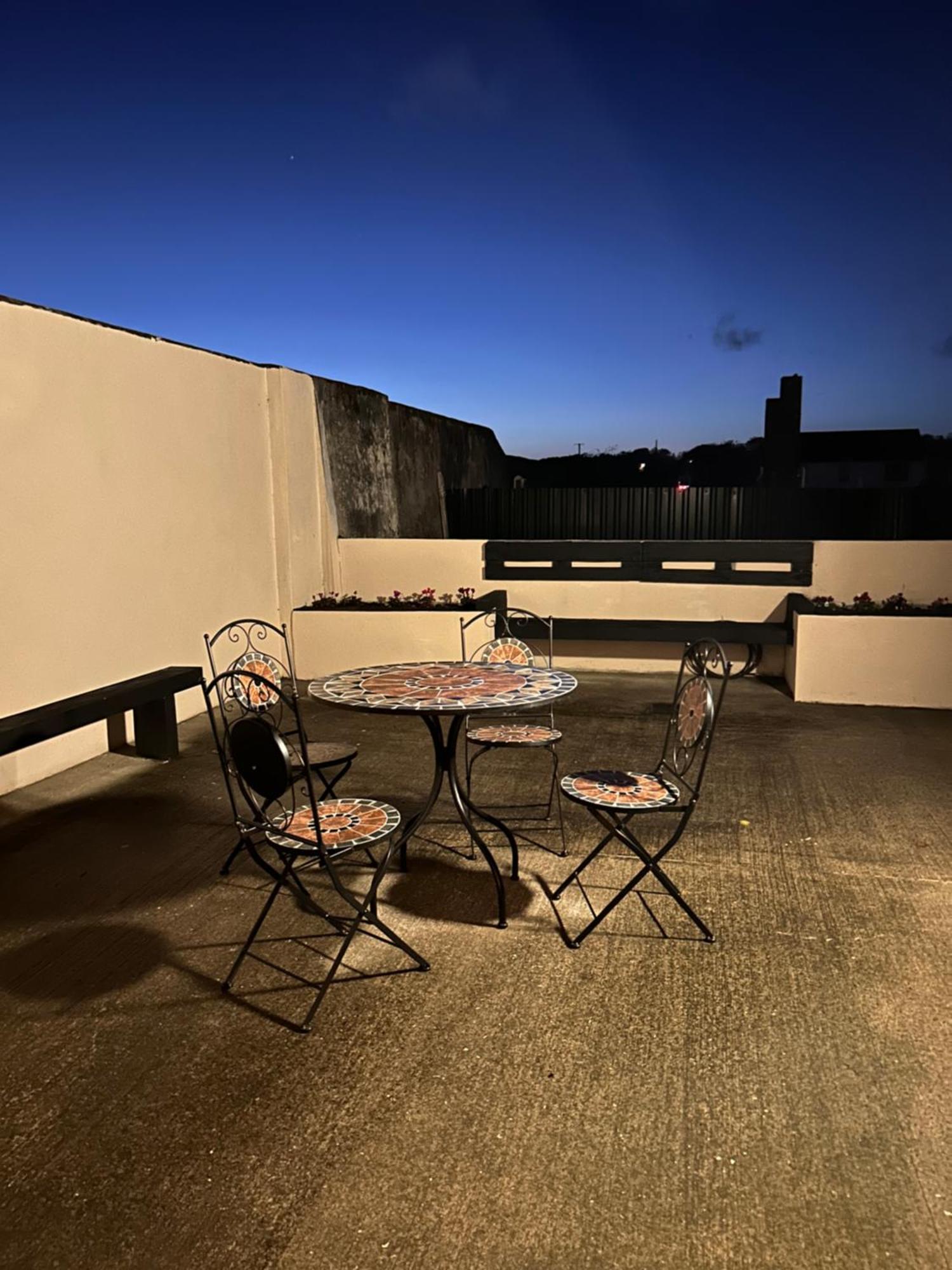 The Parlour Cottage Galway Exterior photo